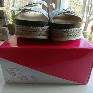 Nature Breeze Shoes - NEW NATURE BREEZE OFF WHITE SANDLE PLATFORM Nature Breeze Shoes - NEW NATURE BREEZE OFF WHITE SANDLE PLATFORM